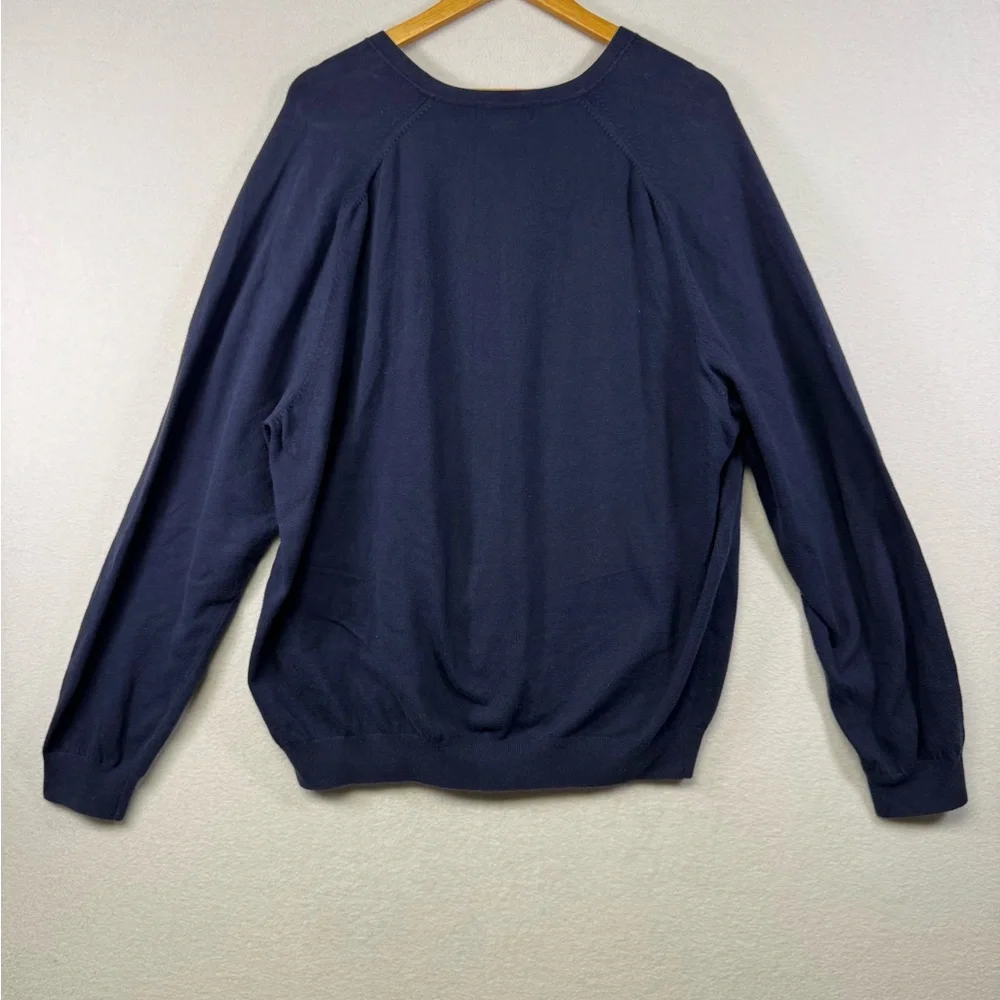 Eddie Bauer classic neck